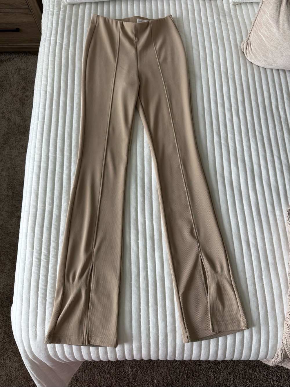 Seam-Front Flared Leggings in Beige